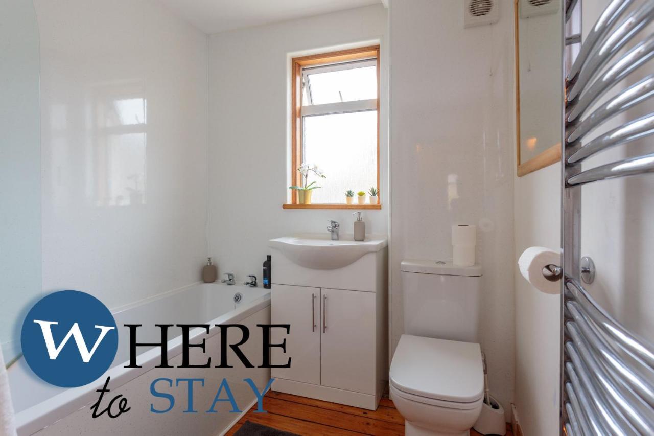 Lovely Apartment By The Hillwood Park-Free Parking EDI Exteriér fotografie