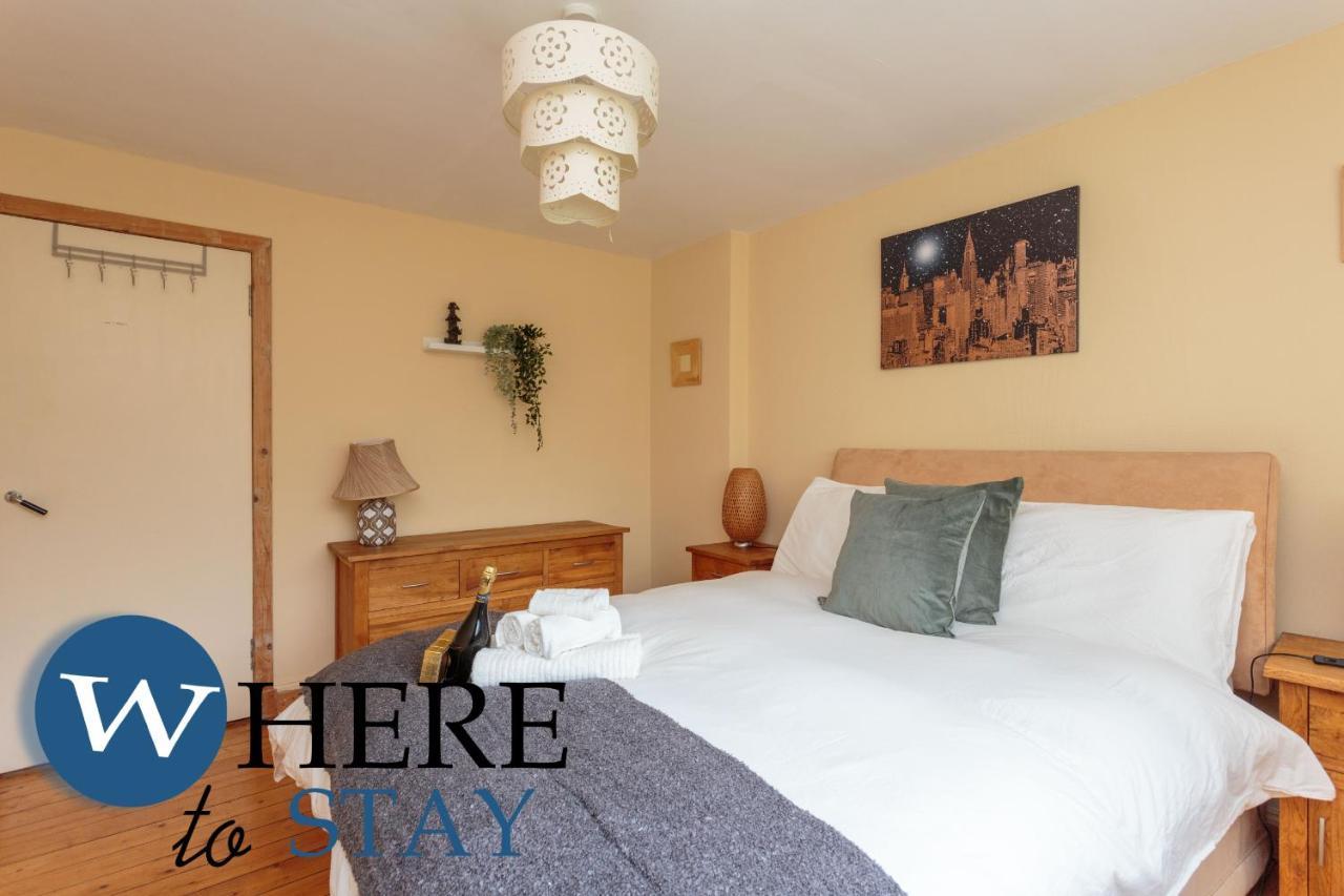 Lovely Apartment By The Hillwood Park-Free Parking EDI Exteriér fotografie